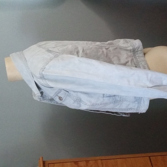 G.H. Bass and company Jacket - Picture 2 of 6